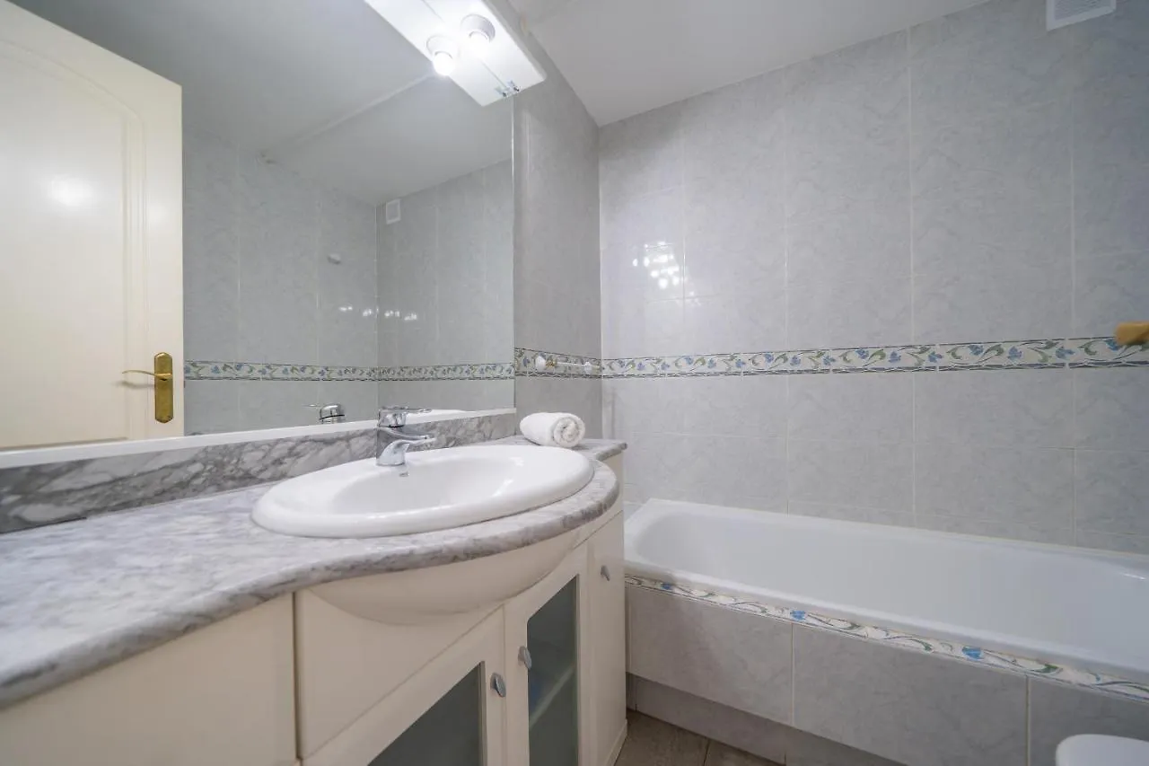 Homeholidaysrentals Noelani- Costa Barcelona Pineda de Mar