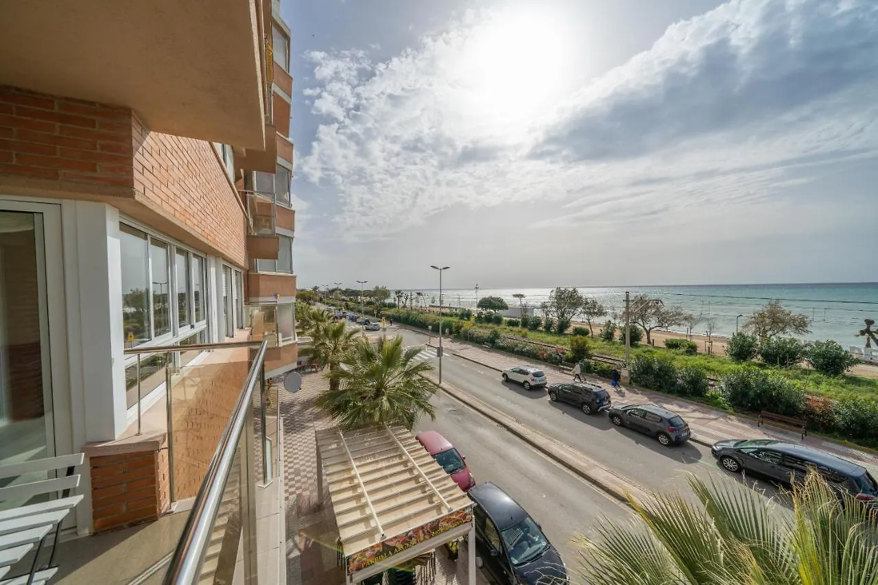 Homeholidaysrentals Noelani- Costa Barcelona Pineda de Mar 0*,