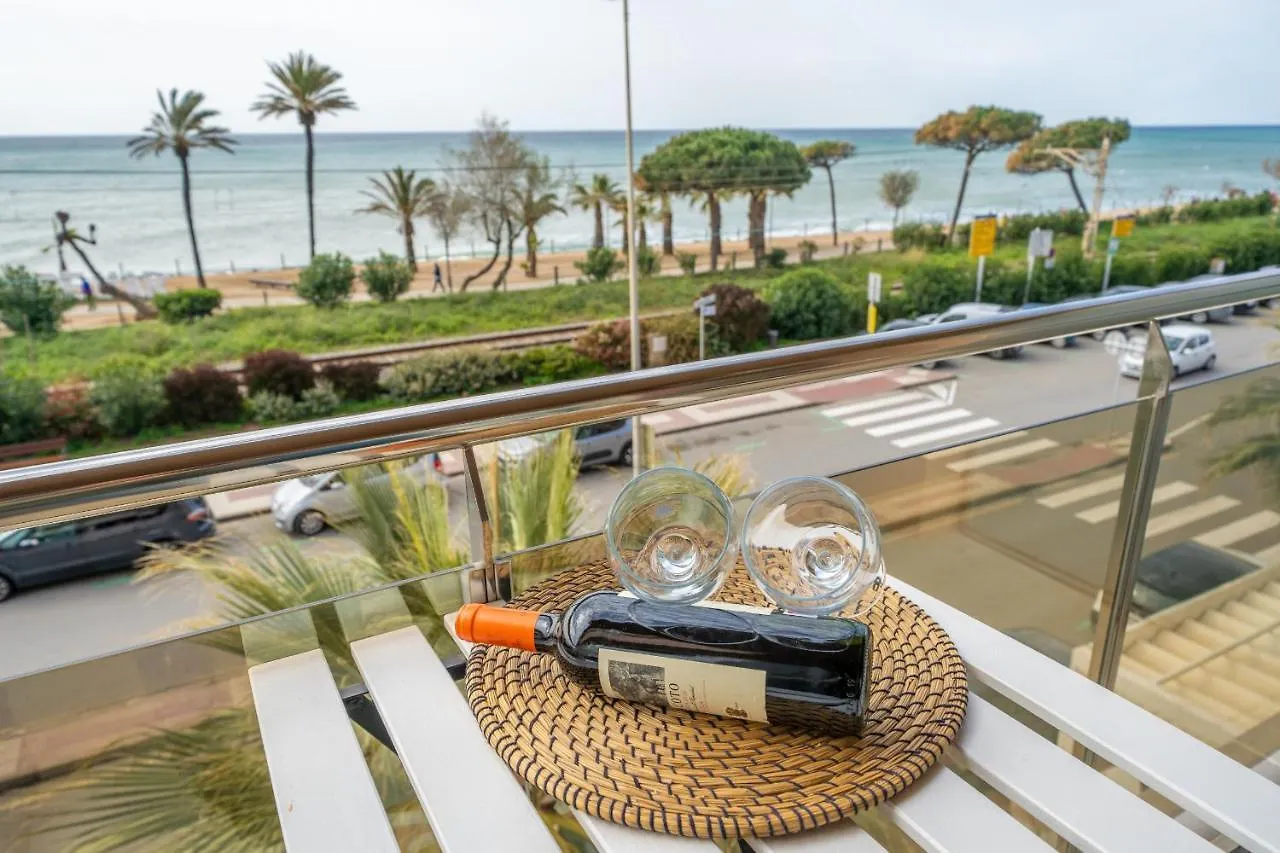 Homeholidaysrentals Noelani- Costa Barcelona Pineda de Mar 0*,  Spanyolország