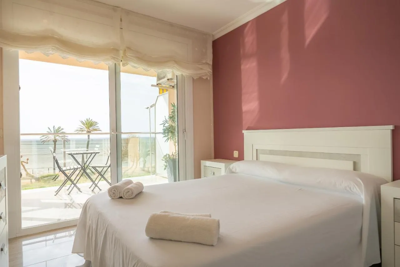 Homeholidaysrentals Noelani- Costa Barcelona Pineda de Mar Apartman